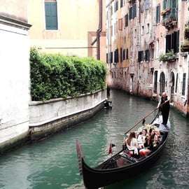 Wenecja: Prywatna 30-minutowa przejażdżka gondolą po Canal Grande