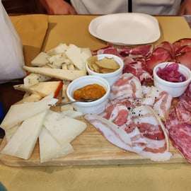 Wycieczka na wzgórza Prosecco z Wenecji, lunch i Asolo