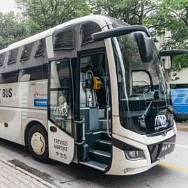 Autobus z lotniska Treviso do Wenecji i Mestre