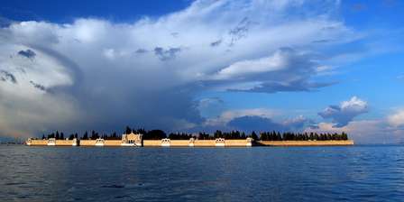 Kościół i cmentarz San Michele