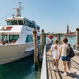 Rejs na Murano, Burano i Torcello z pokazem szkła